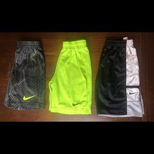 Boys Nike Shorts (Size 6)